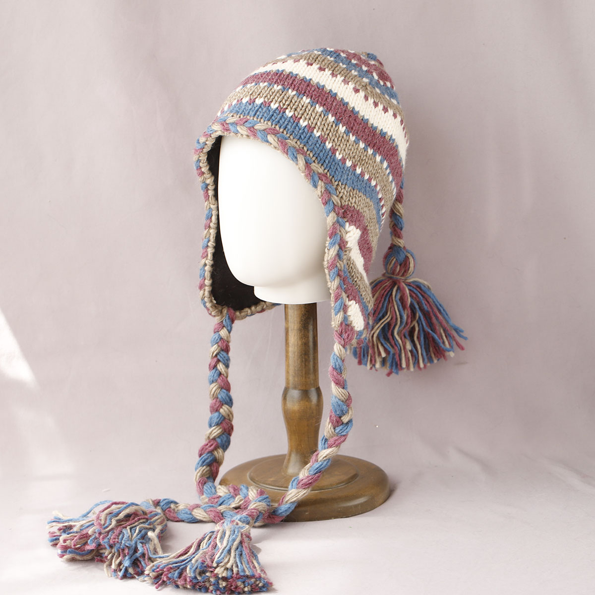 Winter Trapper Hat - bomberbraid hair Hand hook hat FUR